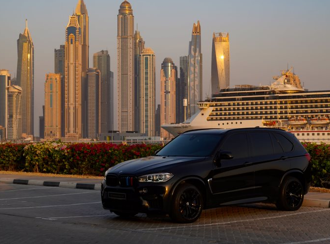 BMW X5M 2016-2018 или аналог в Дубаи, ОАЭ