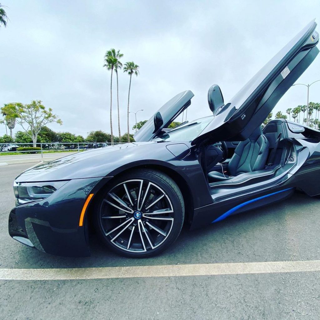 BMW I8 2020 roadster в Лос Анджелесе, США