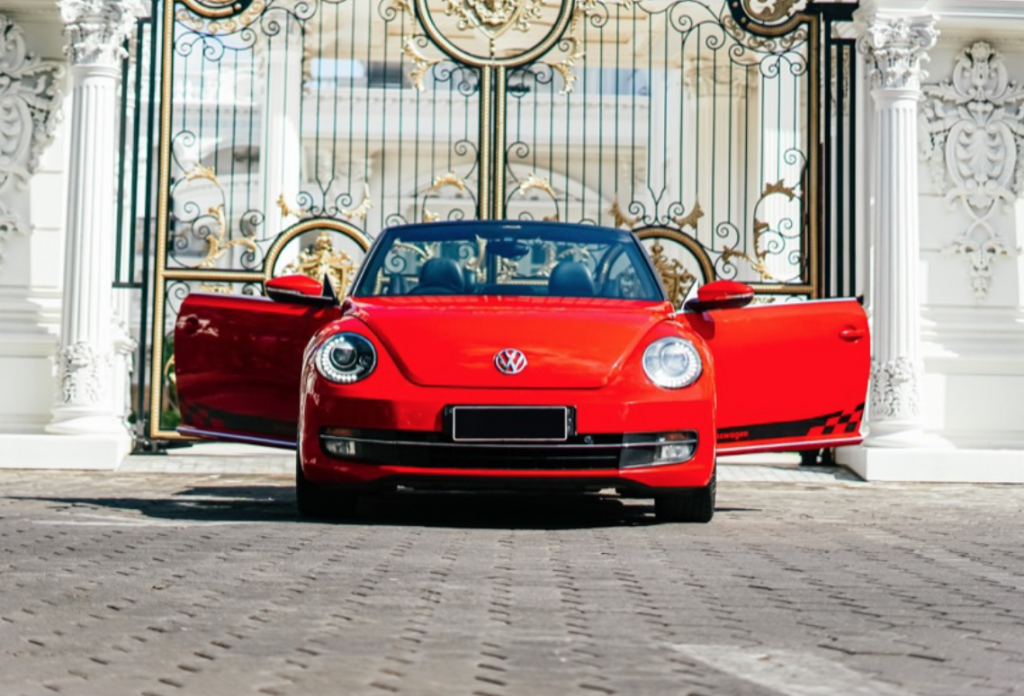 VW Beetle Red Cabriolet 2020 на Бали
