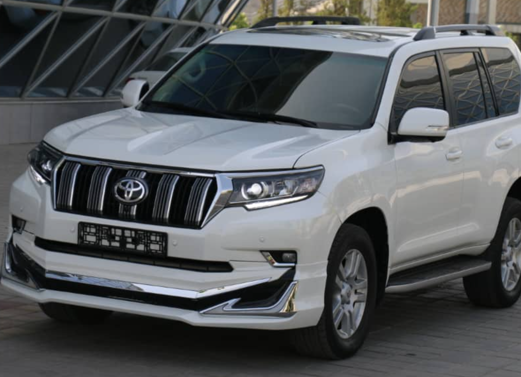 Взять в аренду Toyota Land Cruiser Prado, 2019-2022 или аналог в Душанбе,  Таджикистан