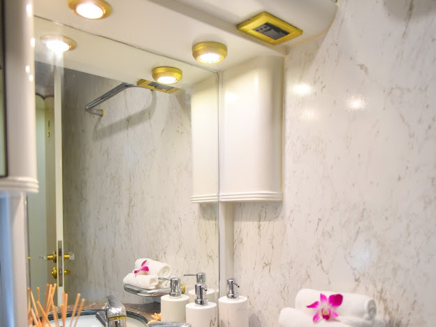 Моторная яхта Azimut 54 на Пхукете, Таиланд