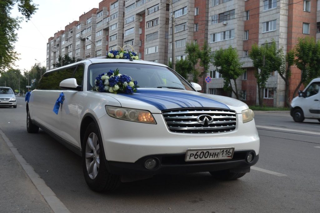 Аренда лимузина на свадьбу в Казани, Россия