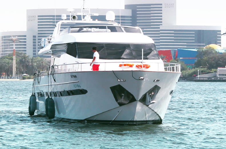 Яхта SANLORENZO SL82 в Дубаи, ОАЭ