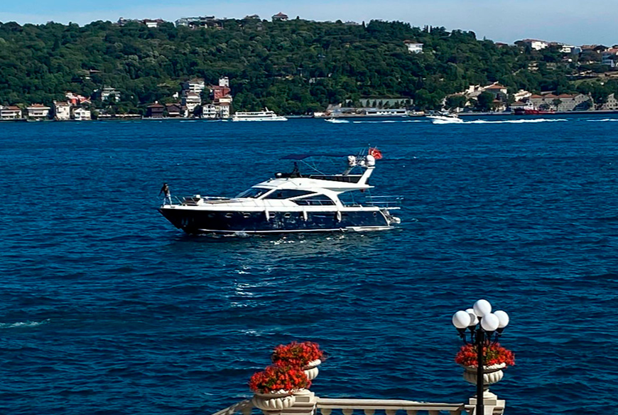Яхта CAM в Анталии, Турция