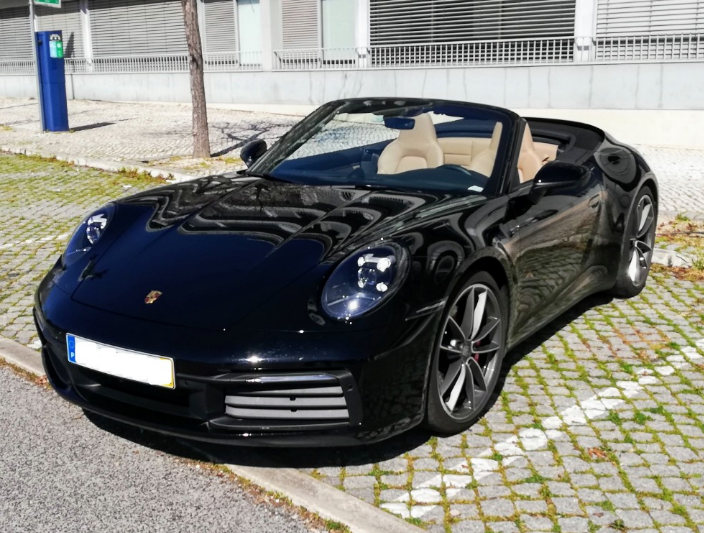 Porsche 911/992 Cabrio в Лиссабоне, Португалия