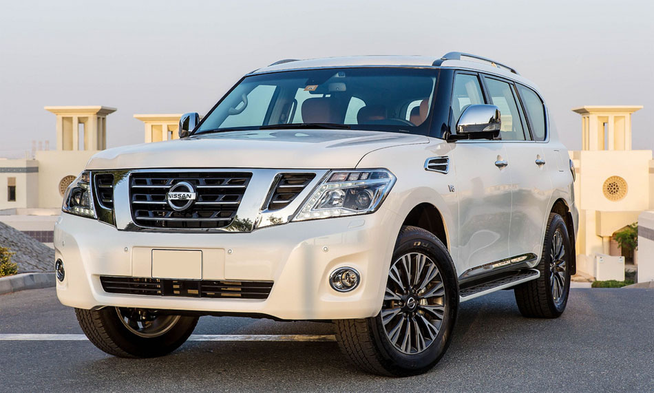 Nissan Patrol V8 2019-2021 год или аналог в Дубаи, ОАЭ