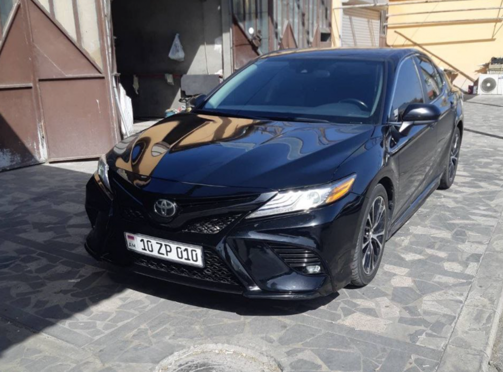 Toyota Camry 2019-2021 год или аналог в Ереване, Армения