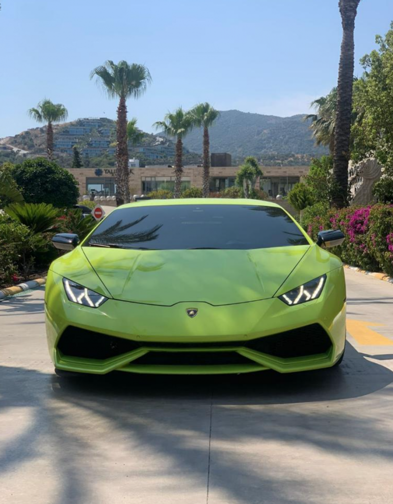 Взять в аренду LAMBORGHINI HURACAN в Бодруме, Турция