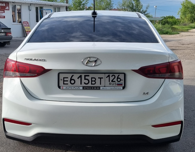 Hyundai Solaris 2017-2019 год или аналог в КМВ