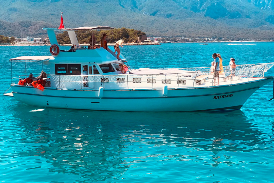 Яхта SATRIANI в Кемере, Турция