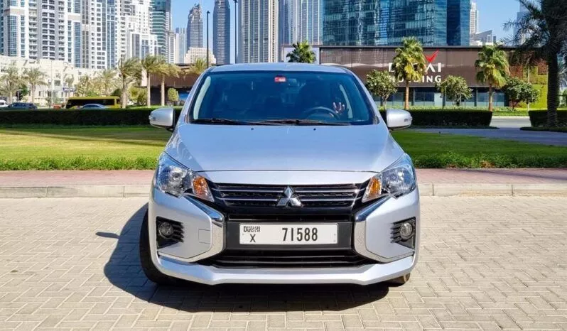 Mitsubishi Attrage 2022 -2023 год или аналог в Дубаи, ОАЭ