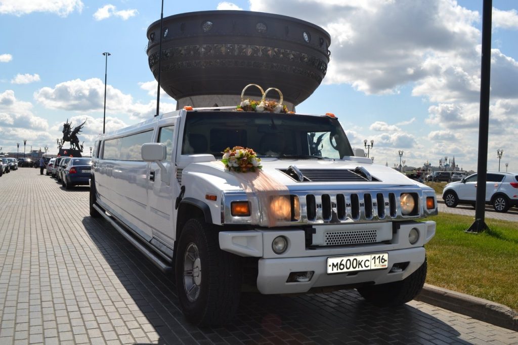 Аренда лимузина Hummer в Казани, Россия