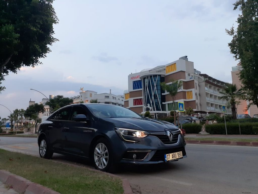 Renault Megane 2021-2023 год или аналог в Кемере, Турция