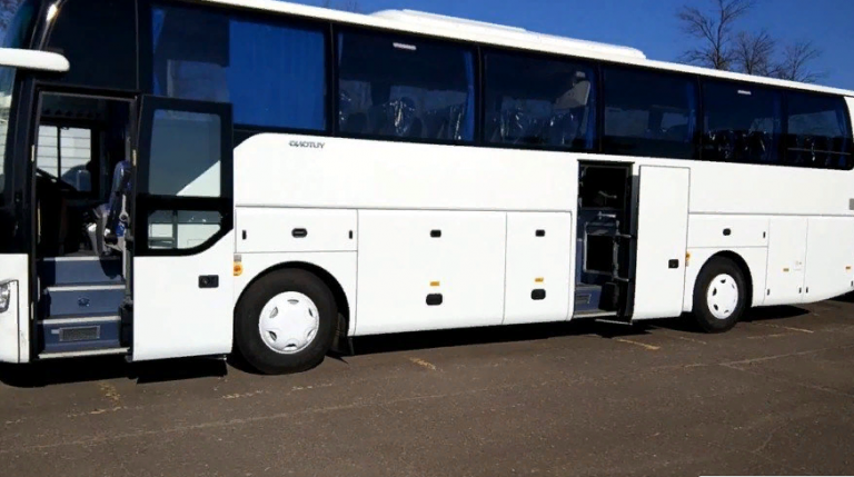 Автобус Yutong 51 место