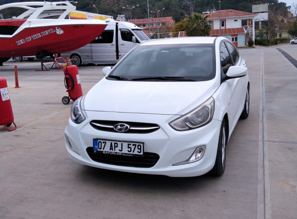 Hyundai Solaris дизель или аналог в Кемере, Турция