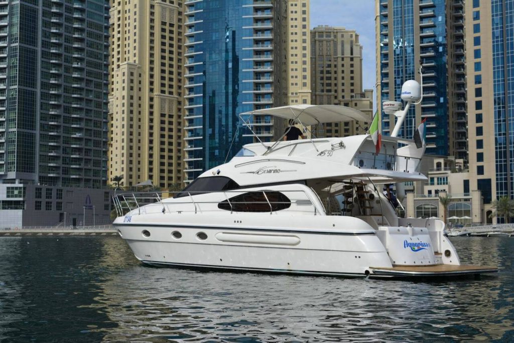 Яхта Al Shaali Marine 52 в Дубаи, ОАЭ