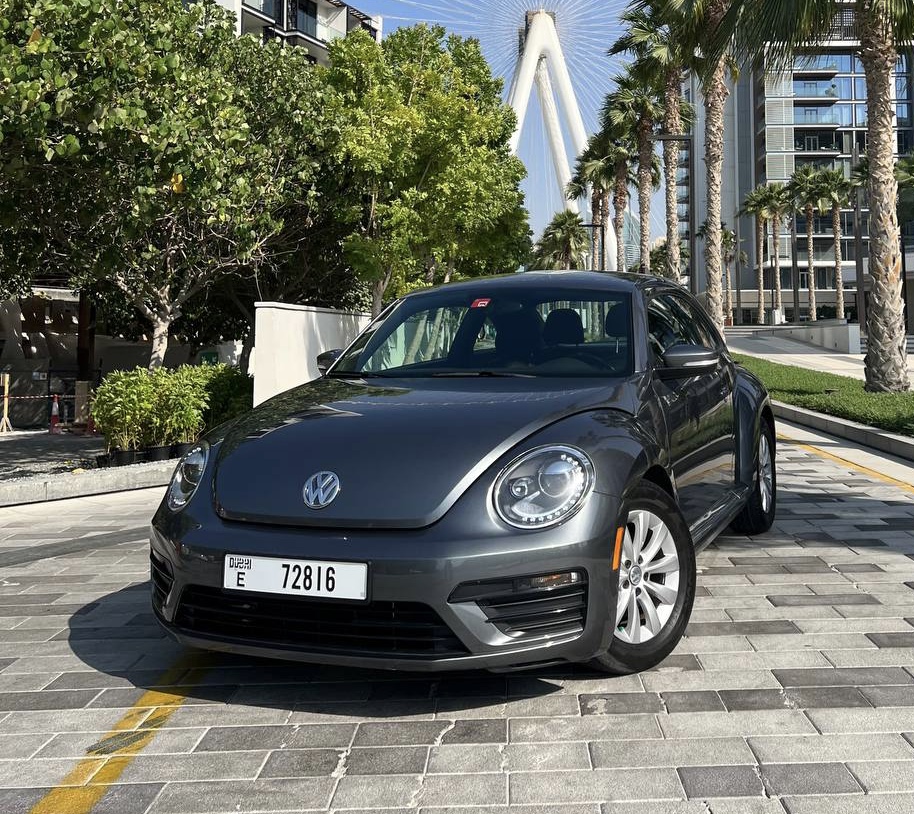 Volkswagen Beetle 2020-2022 в Дубаи, ОАЭ