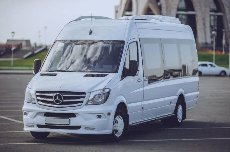 Туристический автобус Mercedes с водителем