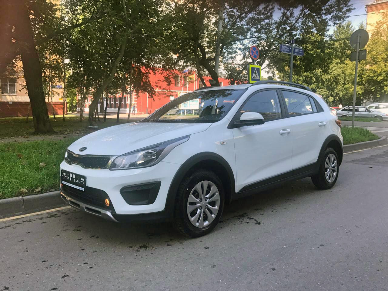 KIA Rio X-Line или аналог в Москве