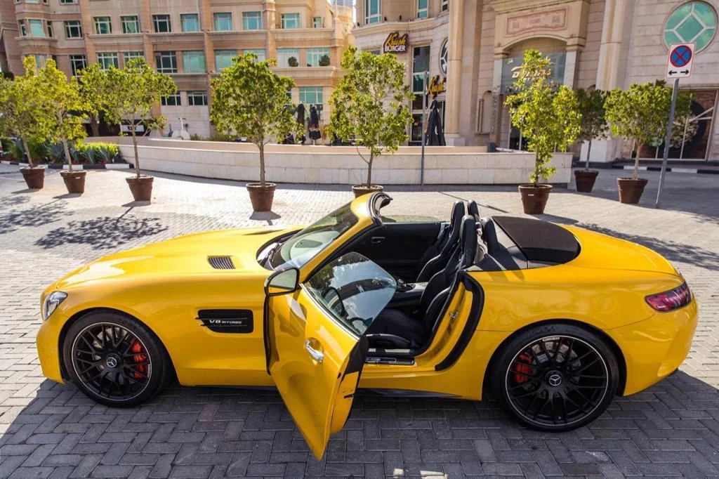 MERCEDES-BENZ GTC AMG CABRIO в Дубаи, ОАЭ
