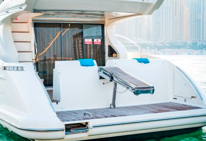 Яхта AZIMUT 50 FEET в Дубаи, ОАЭ