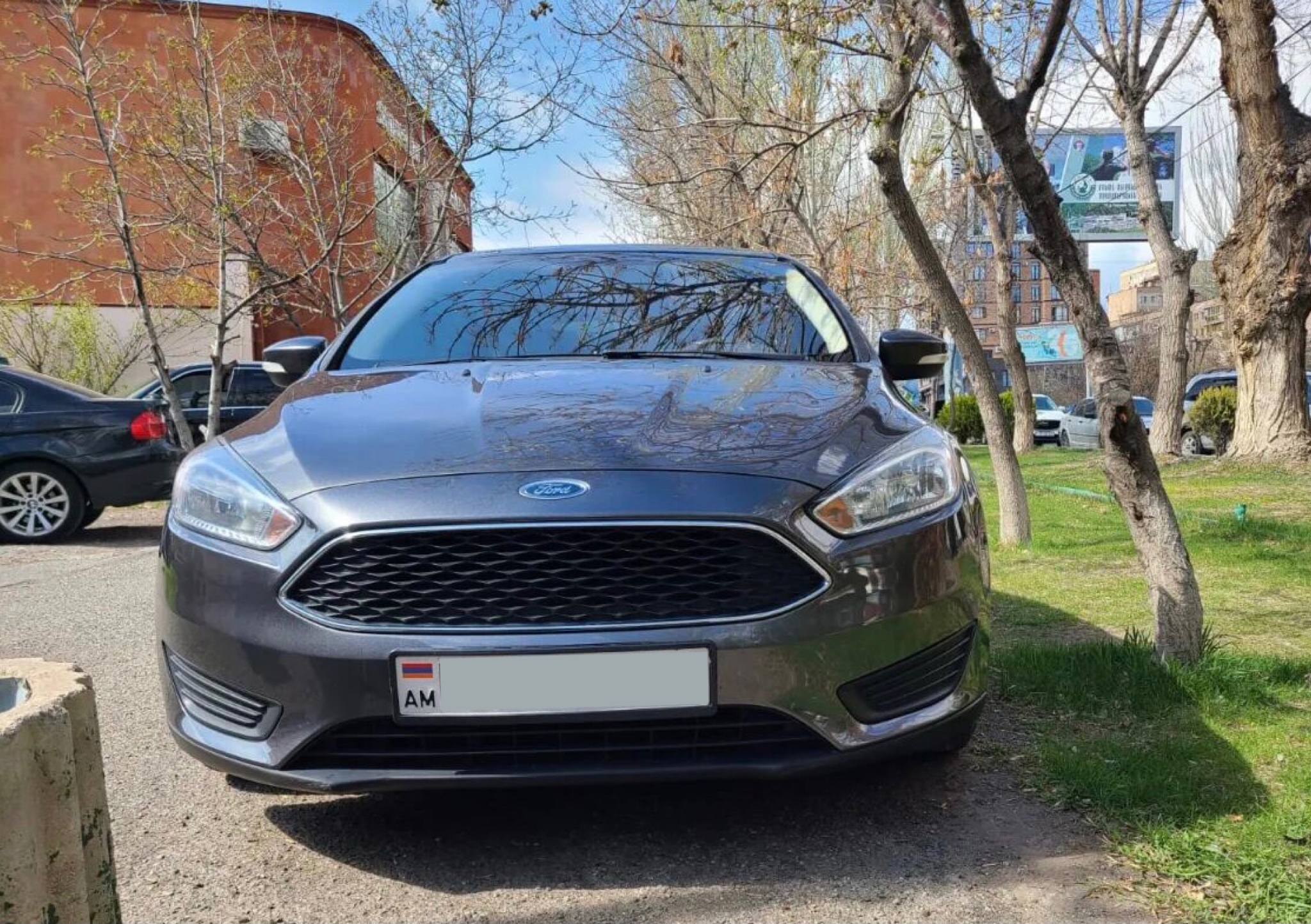 Взять в аренду Ford Focus 2014-2020 автомат или аналог в Ереване, Армения