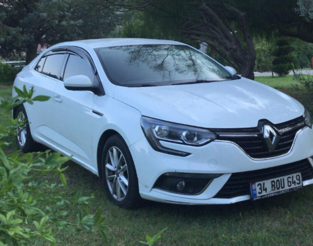 Renault Megane 2018-2023 год автомат или аналог в Кемере, Турция