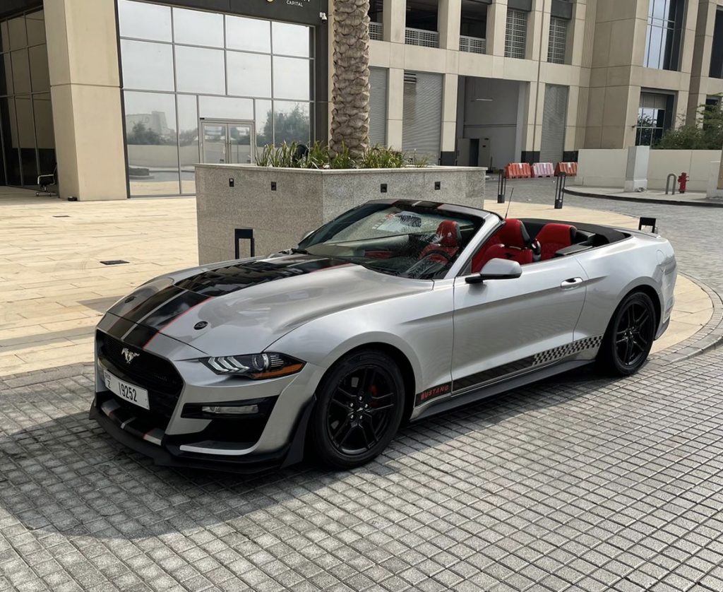 Ford Mustang Cabrio 2020 в Дубаи, ОАЭ