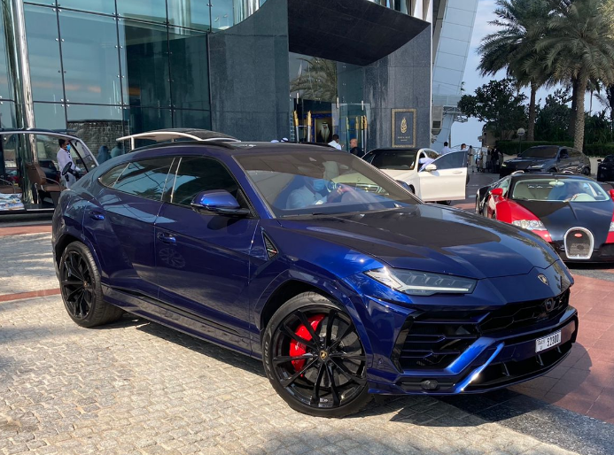 Lamborghini URUS Blue 2018 в Дубаи, ОАЭ