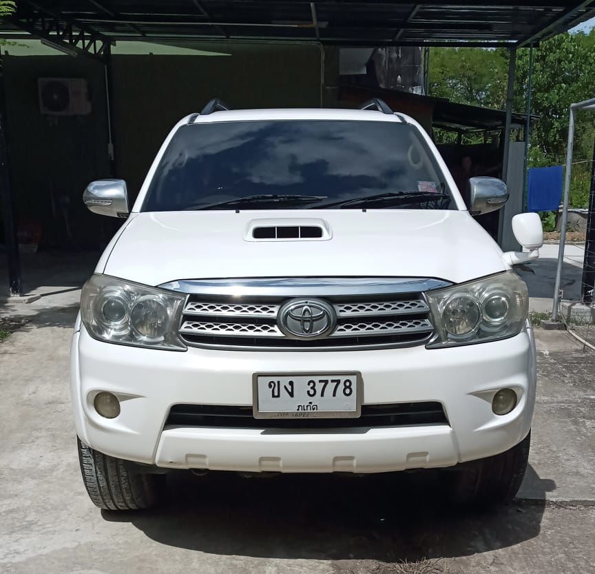 Toyota Fortuner 7 мест 2008-2012 или аналог на Пхукете, Таиланд