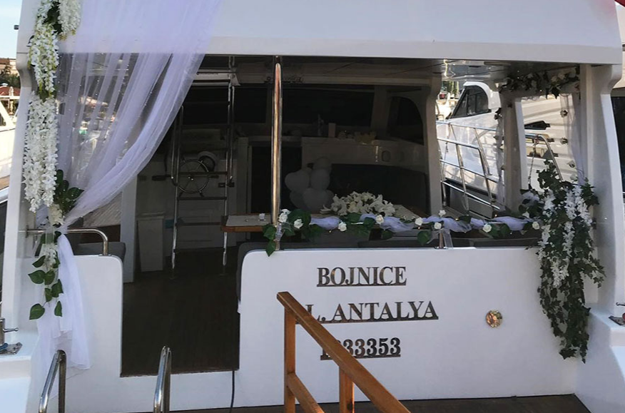 Яхта ELIZA 3 (BOJNICE) в Кемере, Турция