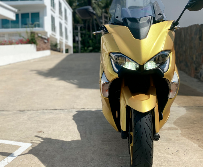 Мотоцикл Yamaha T-max (2020 год) на Пхукете, Таиланд