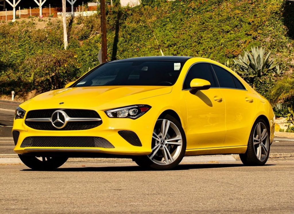 Mercedes CLA 2020 yellow в Лос Анджелесе, США