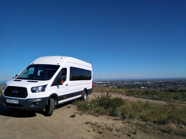 Микроавтобус Ford Transit в аренду