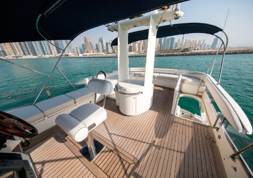 Яхта FAIRLINE 64 FEET в Дубаи, ОАЭ