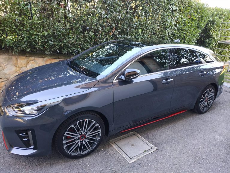 KIA CEED 2020 Универсал механика или аналог в Солнечном берегу, Болгария