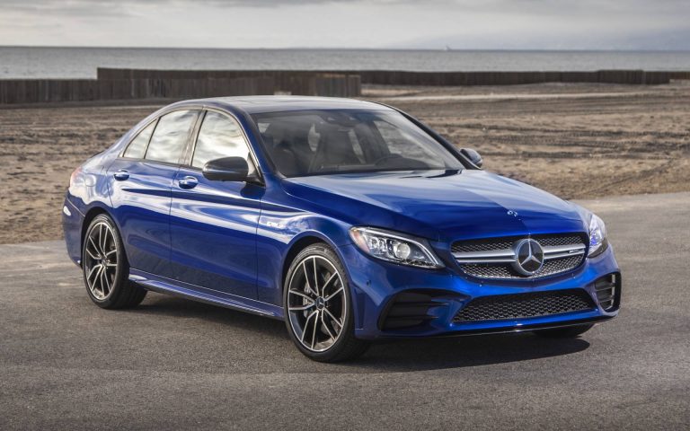 Mercedes C200 или аналог в Дубаи, ОАЭ