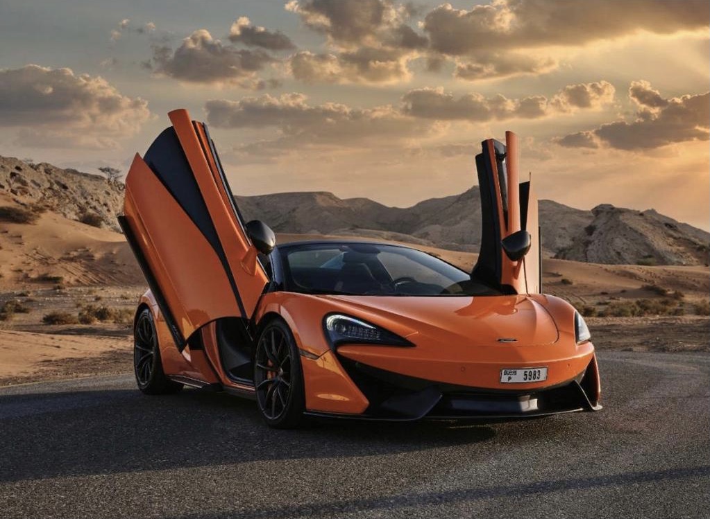 McLaren 570 Orange в Дубаи, ОАЭ