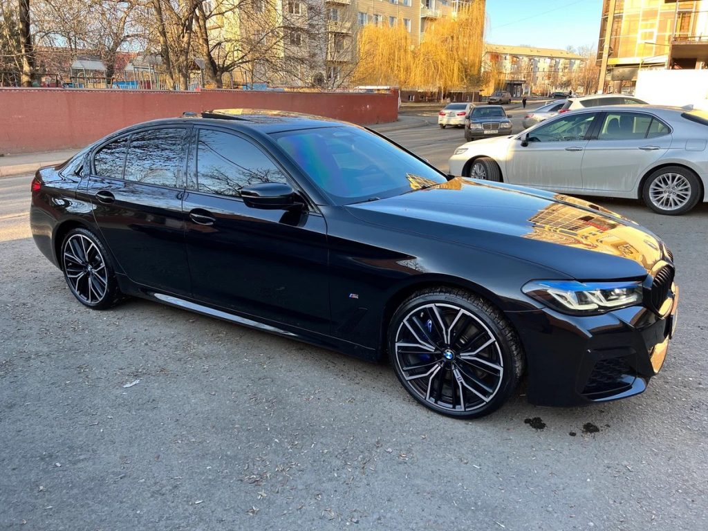 BMW 530d xDrive Steptronic 2020 в Москве, Россия