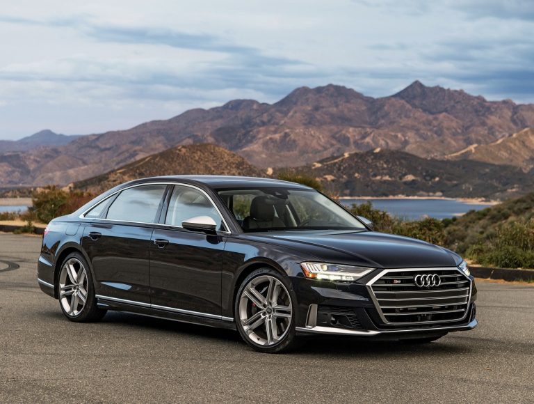 AUDI A8 или аналог в Болгарии
