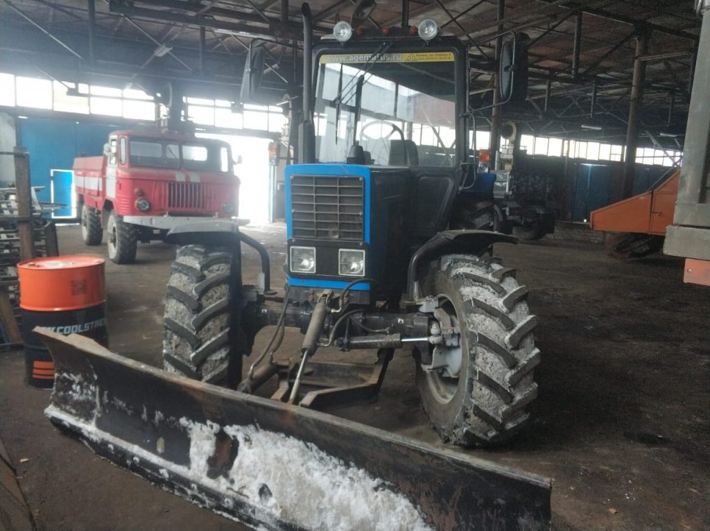 Аренда трактора Беларус 82.1 Щётка Отвал
