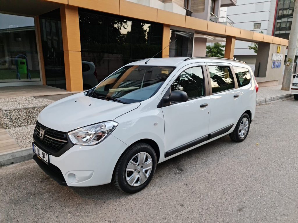 Dacia Lodgy дизель механика 2019-2022 или аналог в Измире, Турция