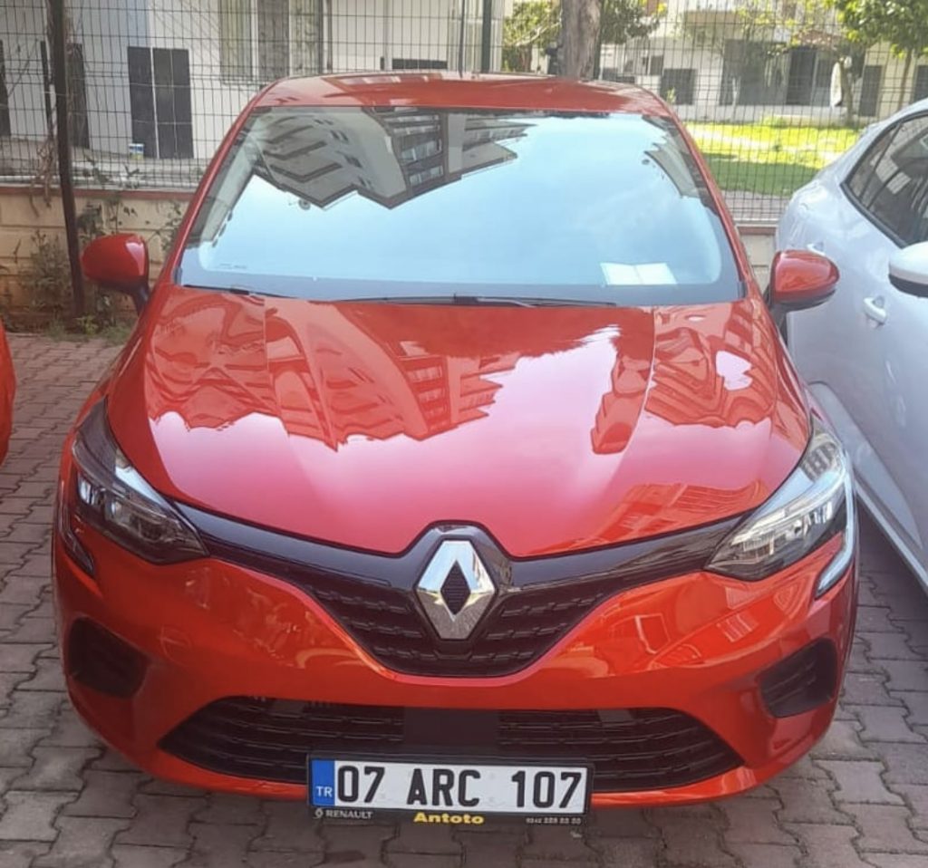 Renault Clio New Red 2021-2023 год или аналог в Анталии, Турция