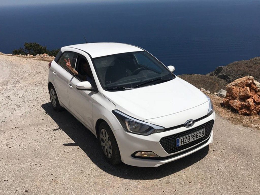 Hyundai i20 или аналог в Ираклионе, Крит