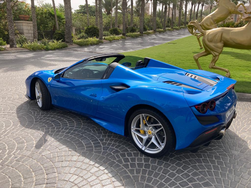 Ferrari F8 Spider 2021 в Дубаи, ОАЭ