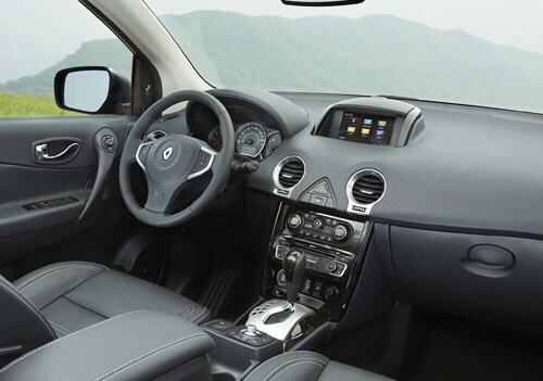 Renault Koleos 2009-2013 год или аналог в Черногории