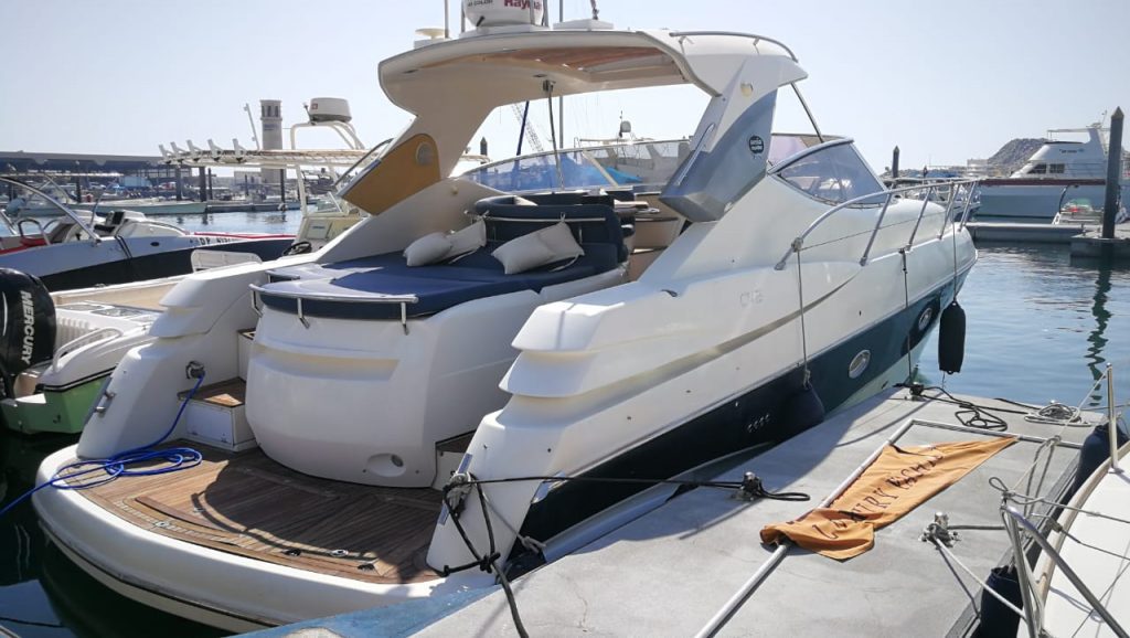 Круиз на яхте Sessa Marina вокруг Дубая, ОАЭ