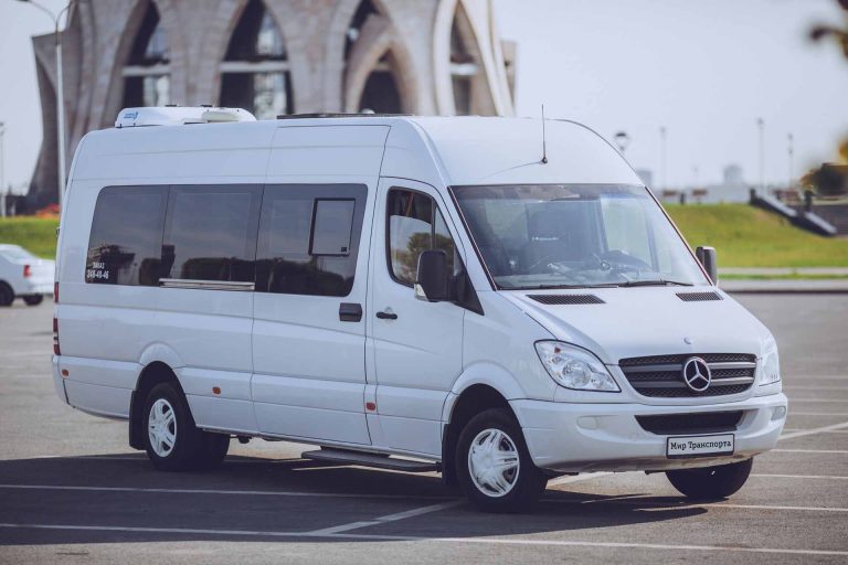 Микроавтобус Mersedes sprinter
