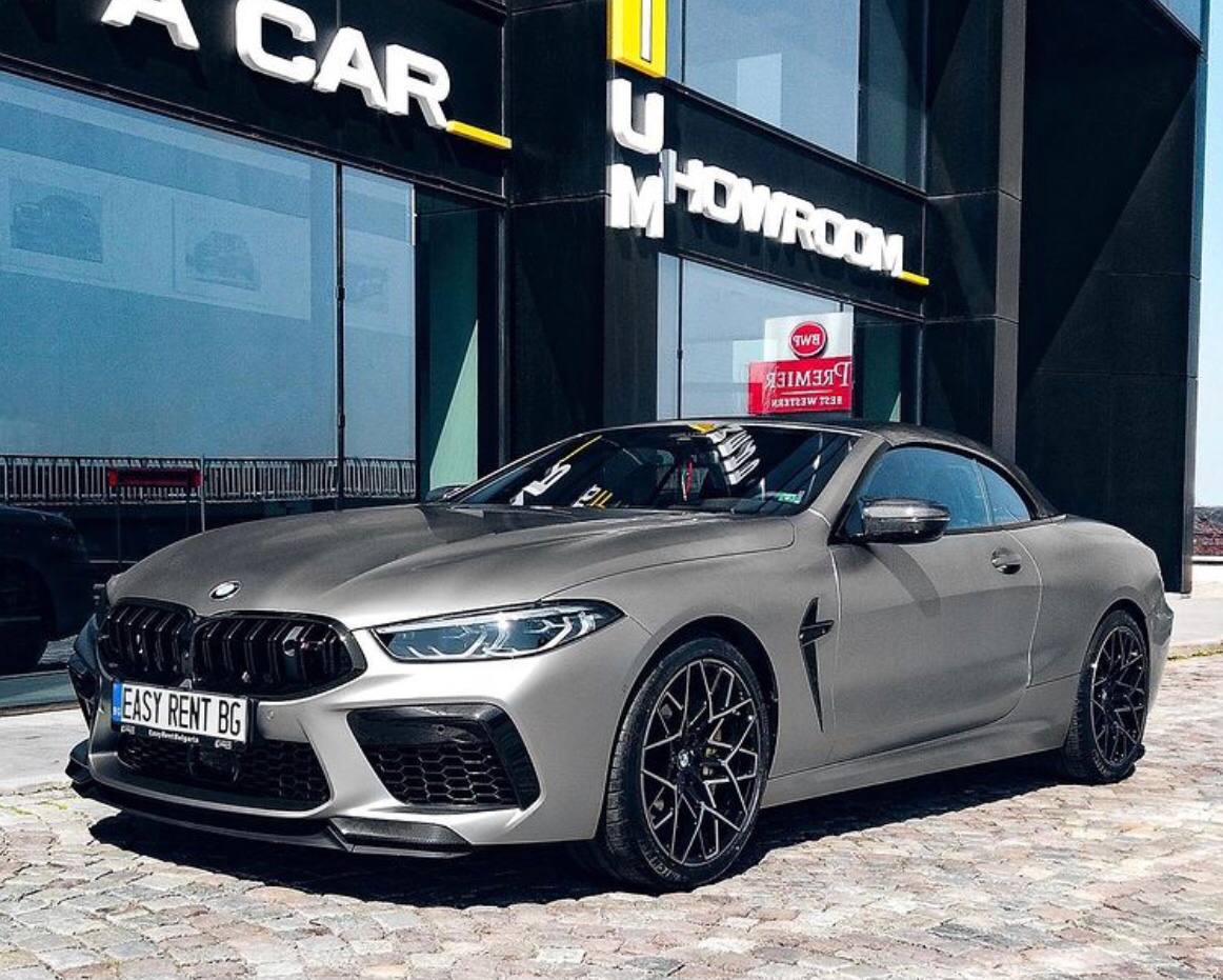 Взять в аренду BMW M8 COMPETITION 2020 кабриолет в Софии