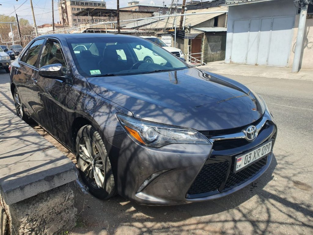 Toyota Camry 2015-2017 или аналог в Ереване, Армения